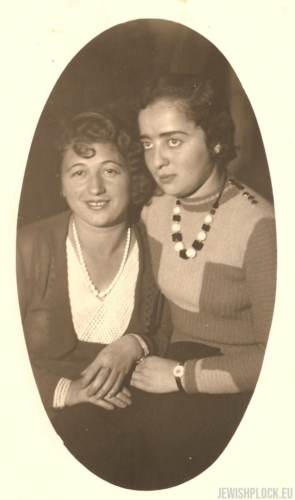 Estera and Lusia Wajcman, 1930s
